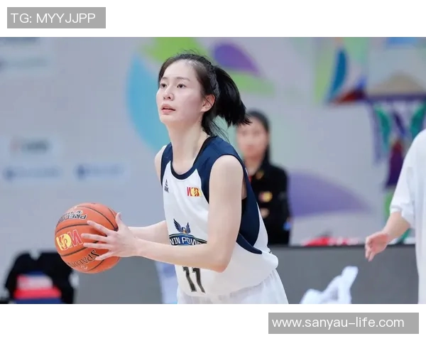 女孩与众多篮球明星的奇妙邂逅与成长故事